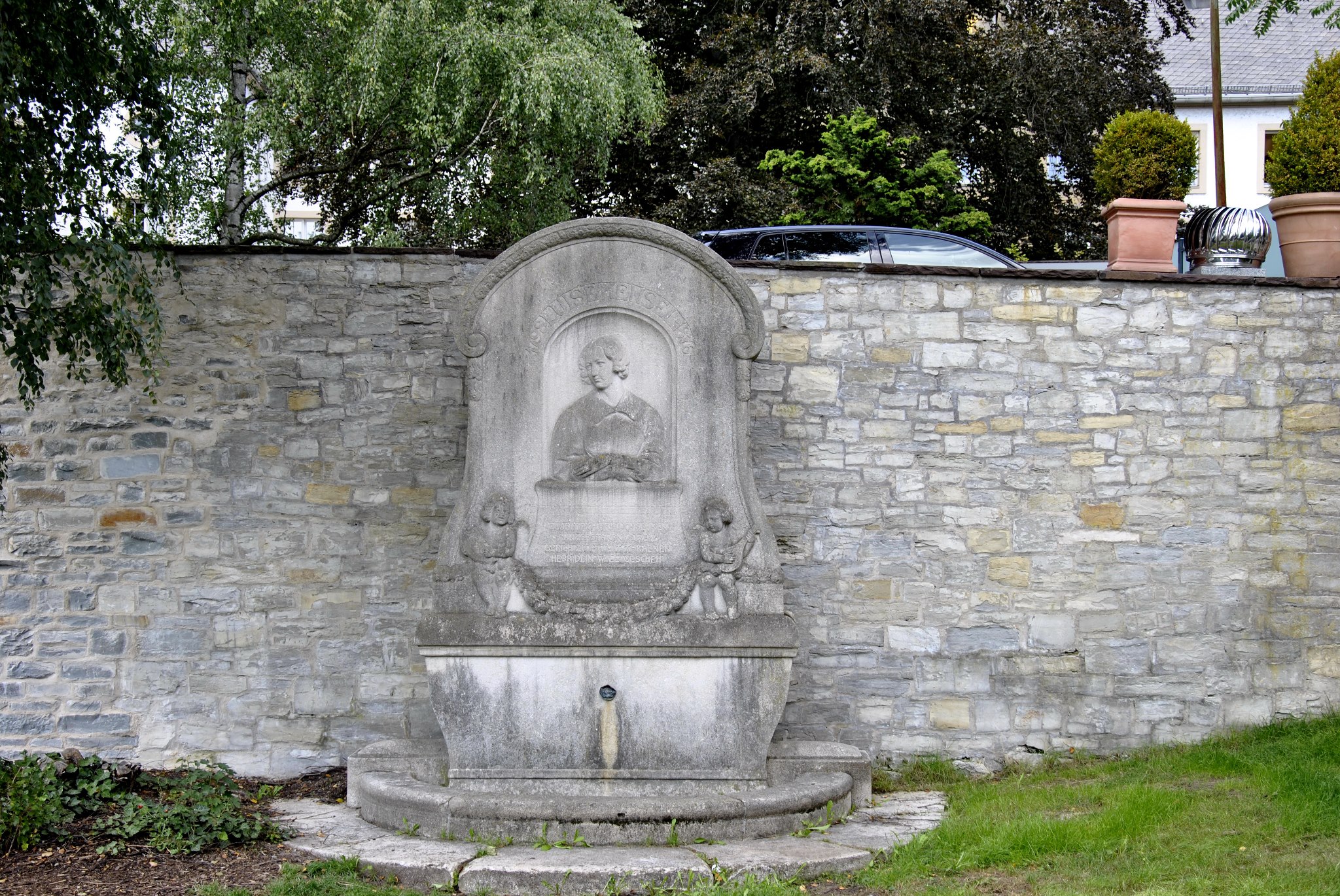 Luise Hensel Brunnen Jesuitenmauer Paderborn